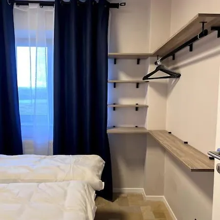 La Maison Des Trois Arbres