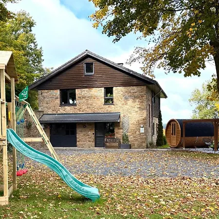 La Maison Des Trois Arbres 빌라 말메디