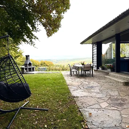 La Maison Des Trois Arbres