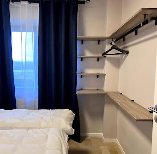 La Maison Des Trois Arbres