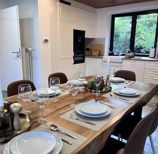 La Maison Des Trois Arbres *