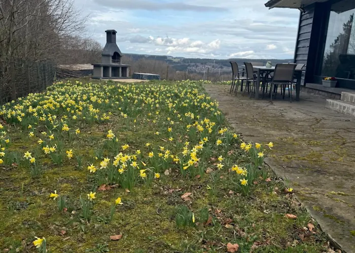 La Maison Des Trois Arbres * 말메디