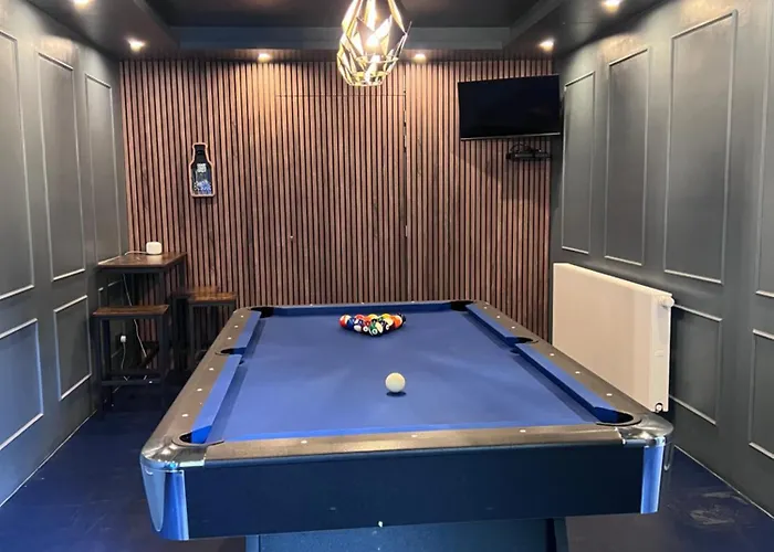 La Maison Des Trois Arbres * 말메디